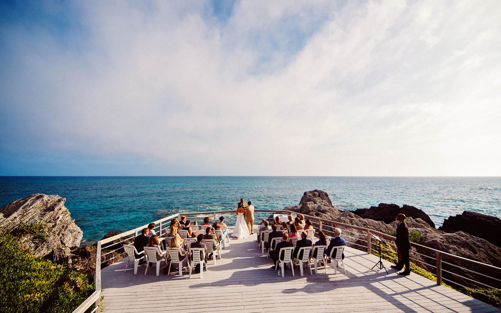 02-reefs-bermuda-wedding-gallery-562fb9a8bda20
