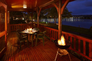 verandah-lagoon-view-night-shota34e963